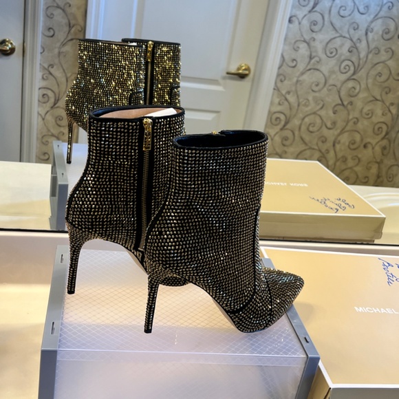 Michael Kors Rue Stiletto Booties (NEW) Size 11 - Picture 2 of 5